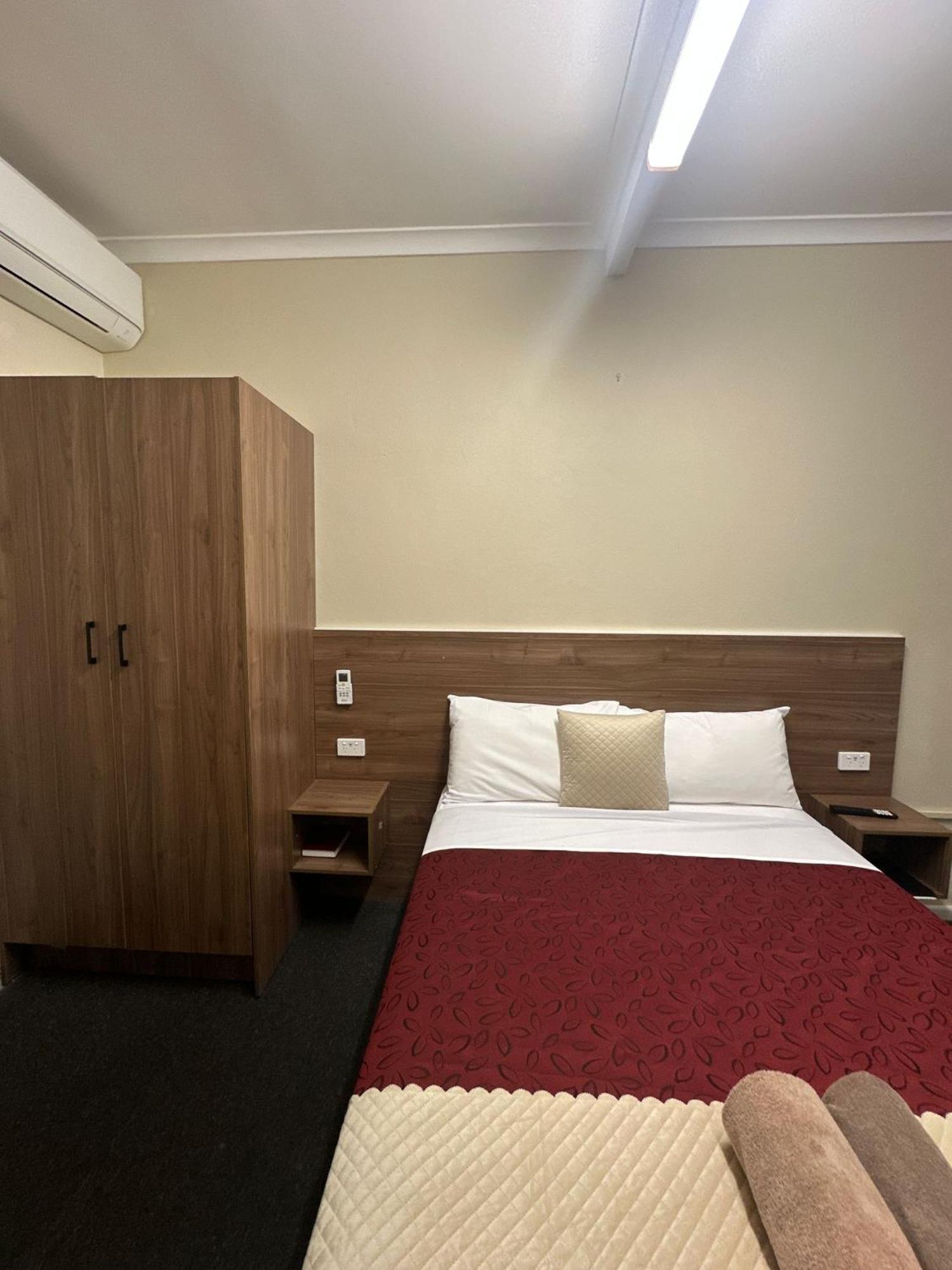 Wattle Tree Motel Cootamundra Exteriör bild